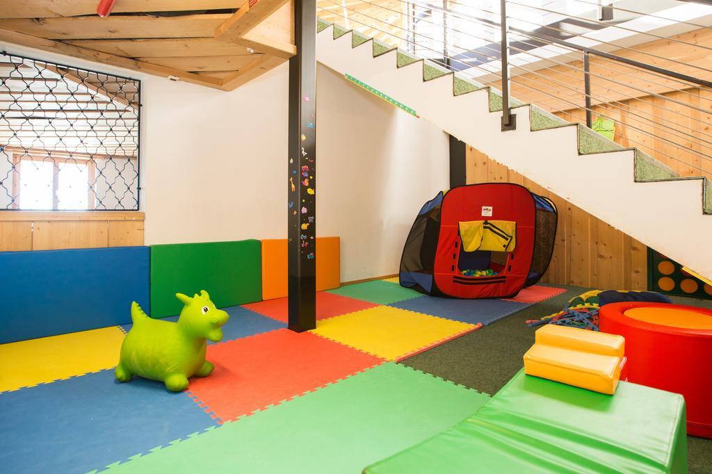Berghaus Nagens Hostel ฟลิมส์ ภายนอก รูปภาพ